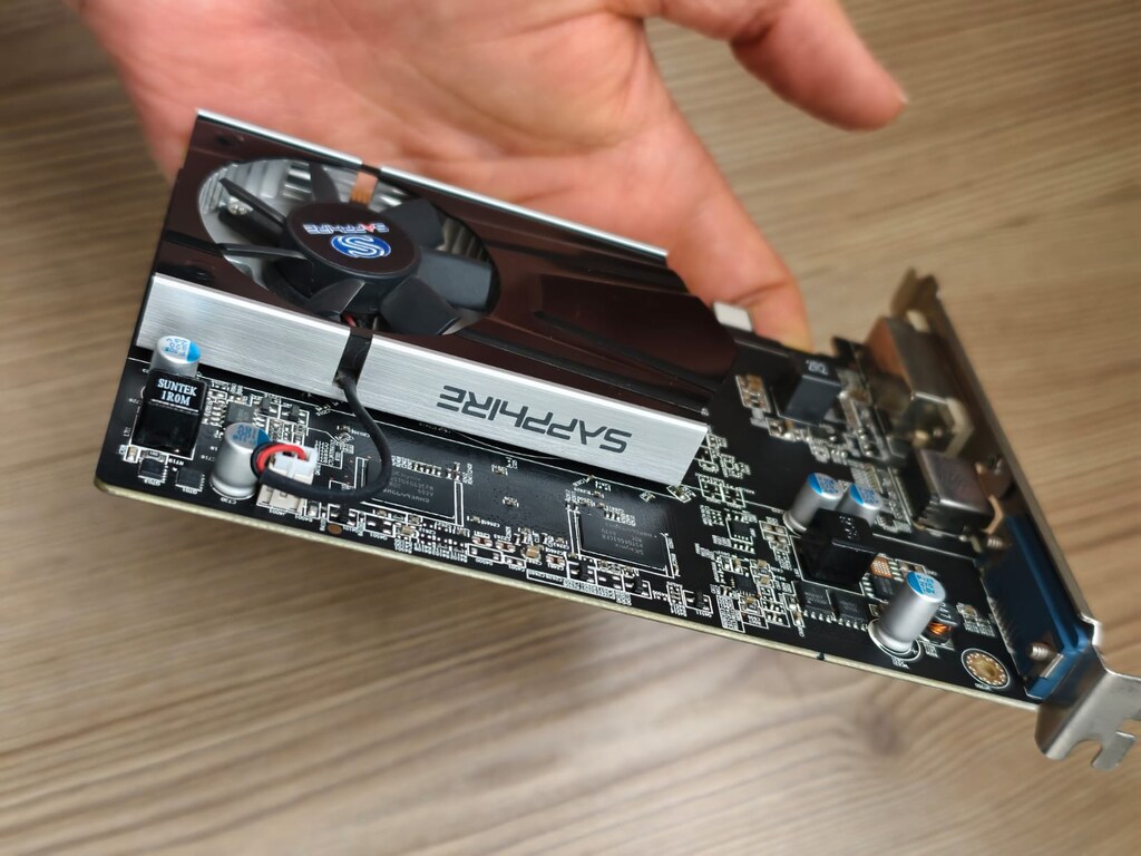 SAPPHİRE R7 240 4GB EKRAN KARTI - 2