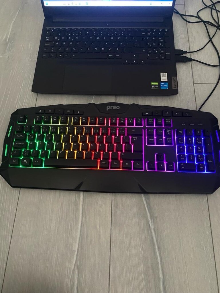 lenovo laptop sıfırı ile birebir çok temiz (PAZARLIK VARDIR) - 6