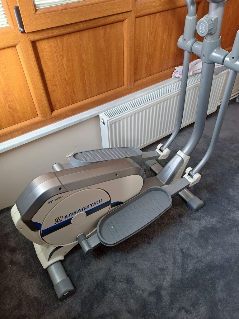 ENERGETİCS XT520P Eliptik bisiklet, çok az kullanılmış. - 2