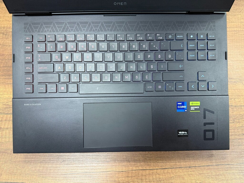 HP Omen 17 Core i9-13900HX 32GB 1TB RTX4080 17.3" QHD Gaming Notebook - 2