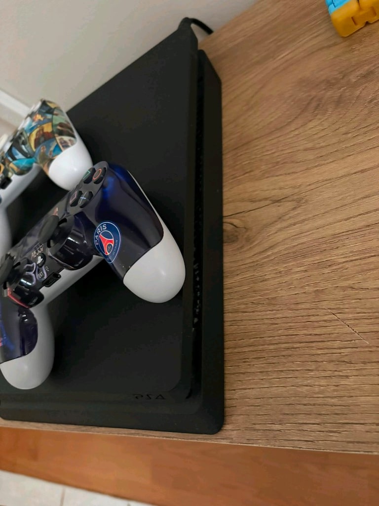 Play Station 4 Slim. 1 TB ●Temiz Sorunsuz. 2.el ●11.000 - 4