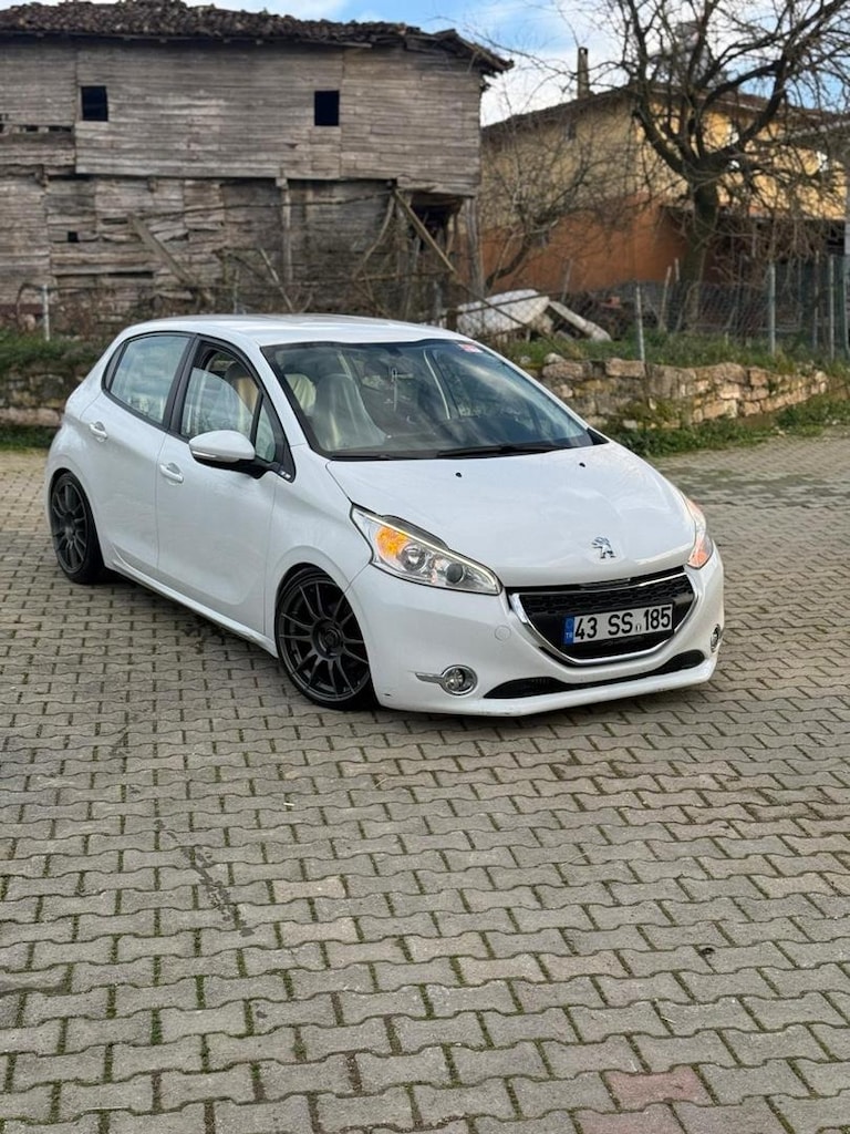 PEUGEOT 208 1.4 HDI ACTIVE PAKET - 9