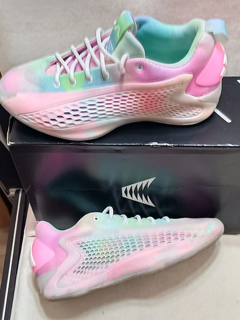 Adidas Anthony Edwards orjinal kutusunda sıfır gibi üründür - 2