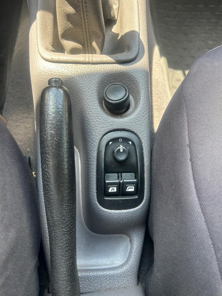 peugeot 206 - 8