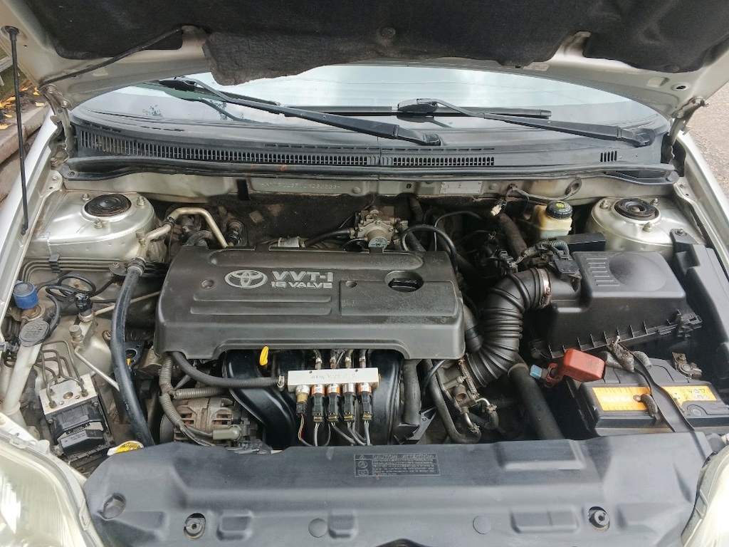 Toyota Corolla 1.6 - 9