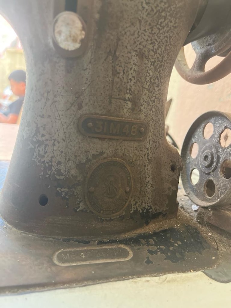 Antika Singer 31M48 Dikiş makinesi -dekorluk / restorasyonluk - 3