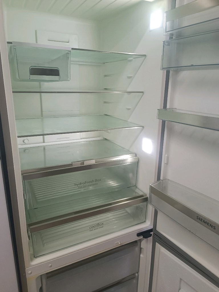 Siemens gri Alttan Donduruculu 500 litre Nofrost Buzdolabı - 7