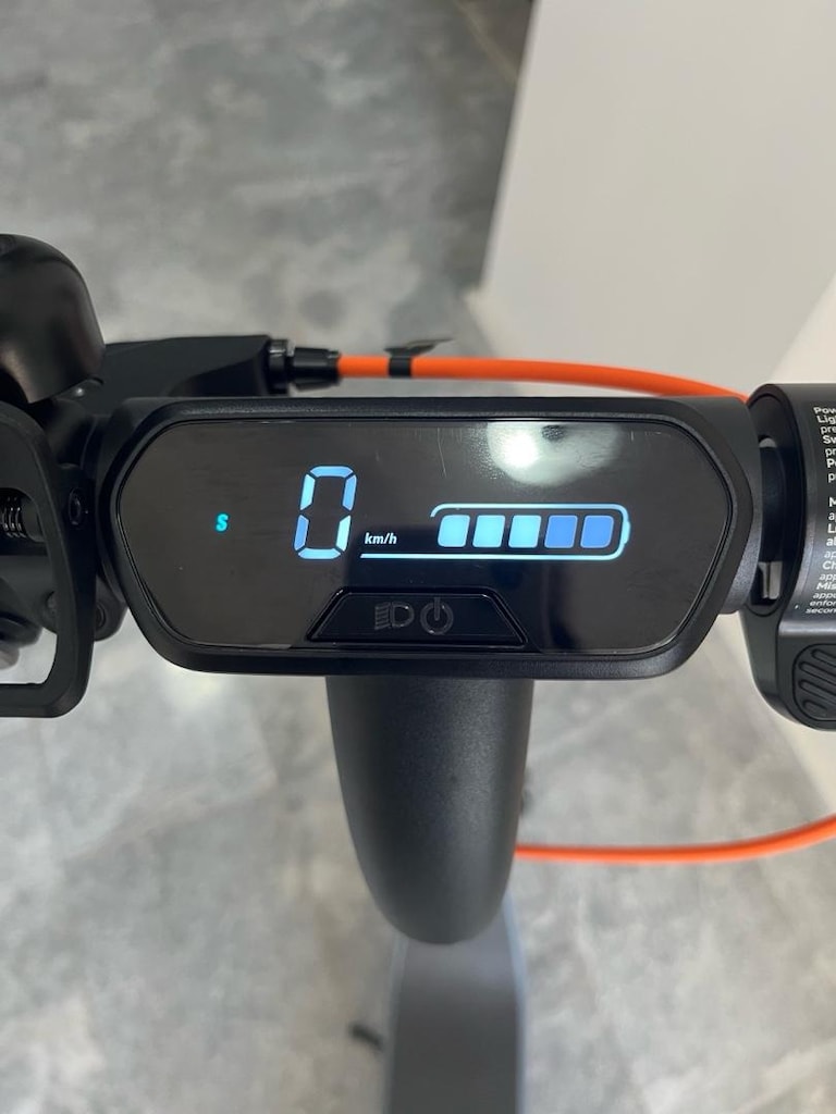 Segway E2 Plus II elektrikli scooter - 2
