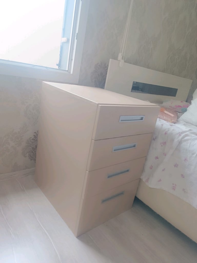 2 ADET ŞIK TASARIMLI, 4 ÇEKMECELİ ÇOK AMAÇLI DOLAP – 10.000 TL - 3