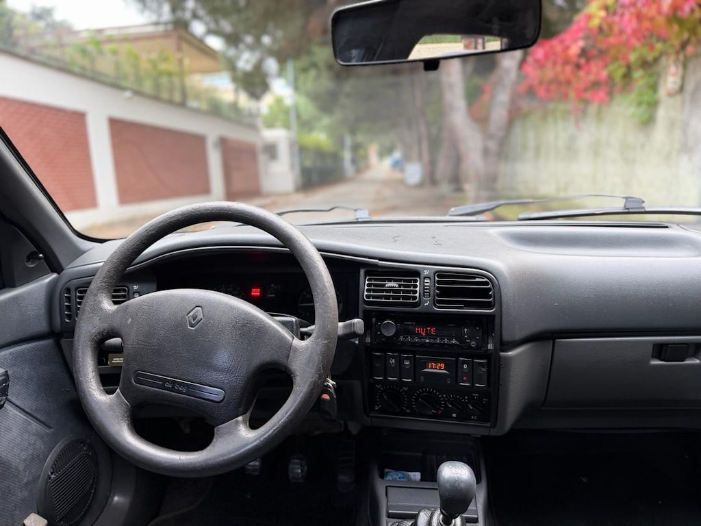 Renault Araba - 9