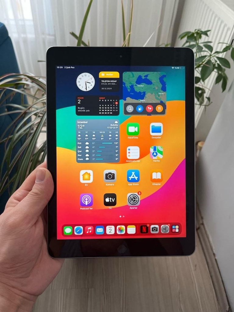 İPad 6. NESİL 32 GB Sım Kartlı Model - 2