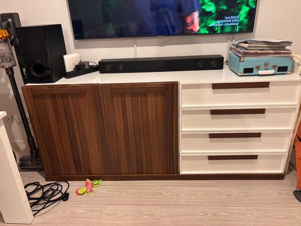 Bellona Yatak Odası, Yemek Takımı ve Salon Takımı.