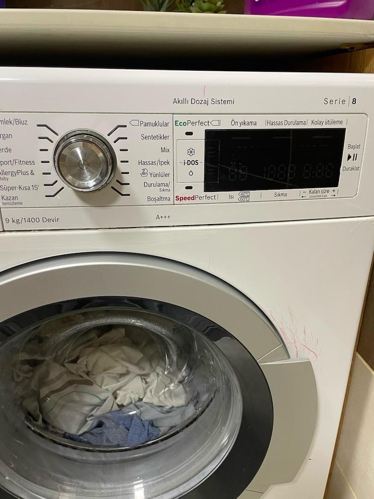 Çalışır vaziyette sorunsuz çamaşır makinesi BOSCH - 5
