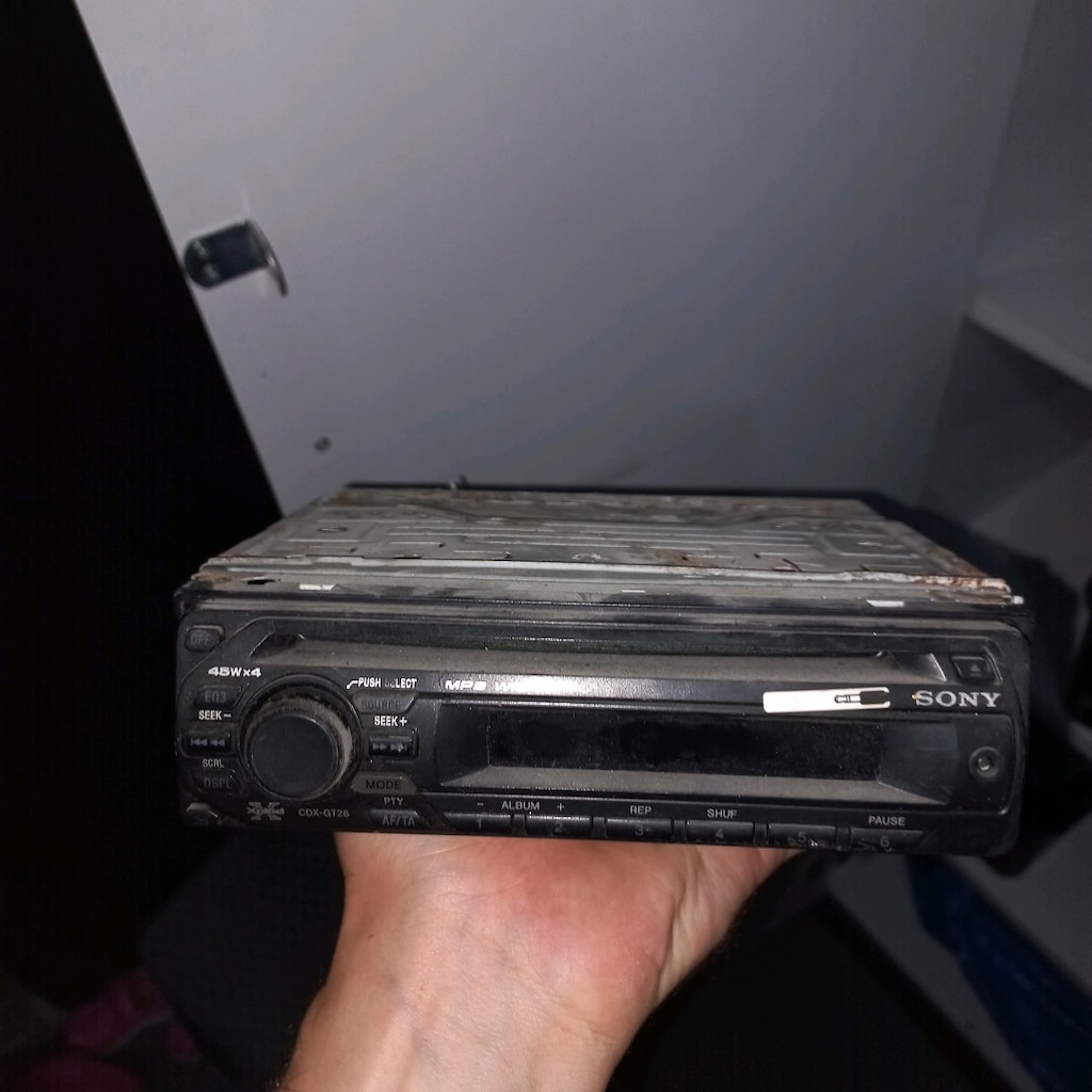 eski seri pıooner MVH 170 ub usb aux CD teyp+ sony xplod CDX GT28 TEYP - 4