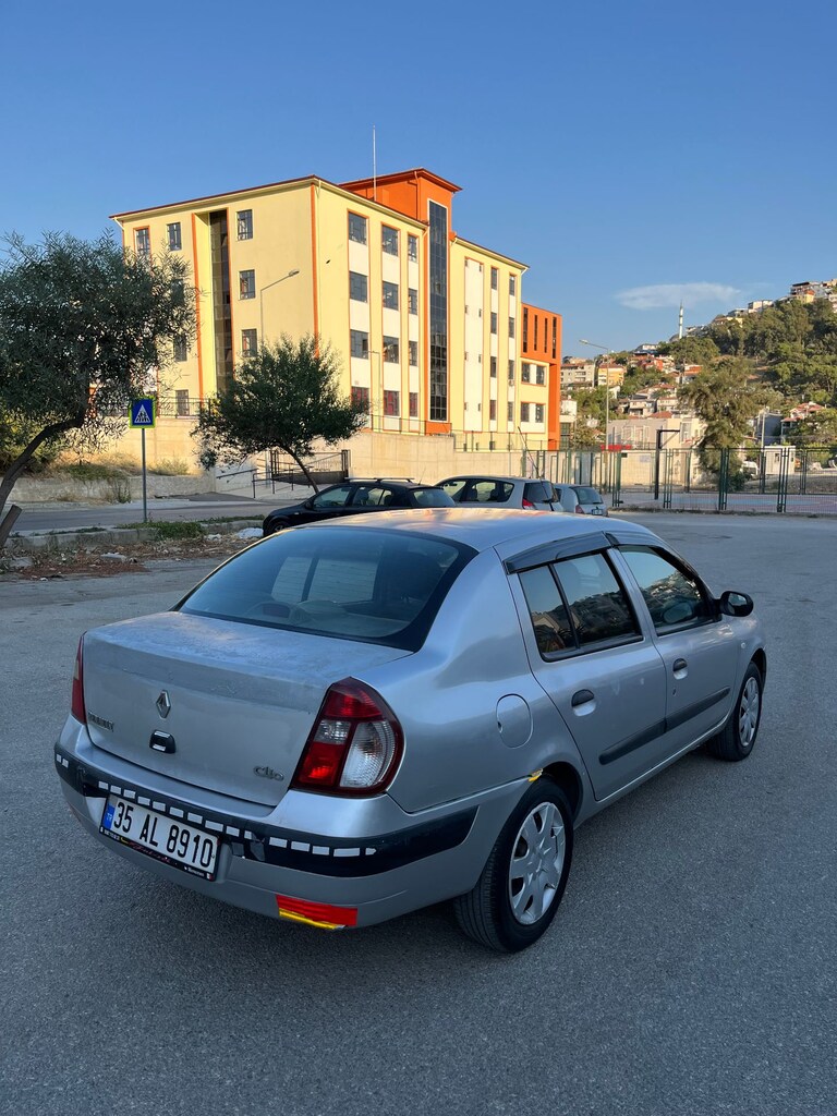 TERTEMİZ KULLANILMIŞ BAKIMLI AİLE ARACI RENAULT CLİO 1.5DCI - 7