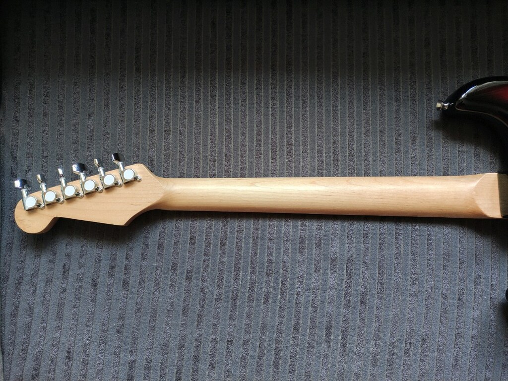 (FENDER TONLU)Tertemiz Sıfır 3 Single Sunburst Rosewood Stratocaster - 6