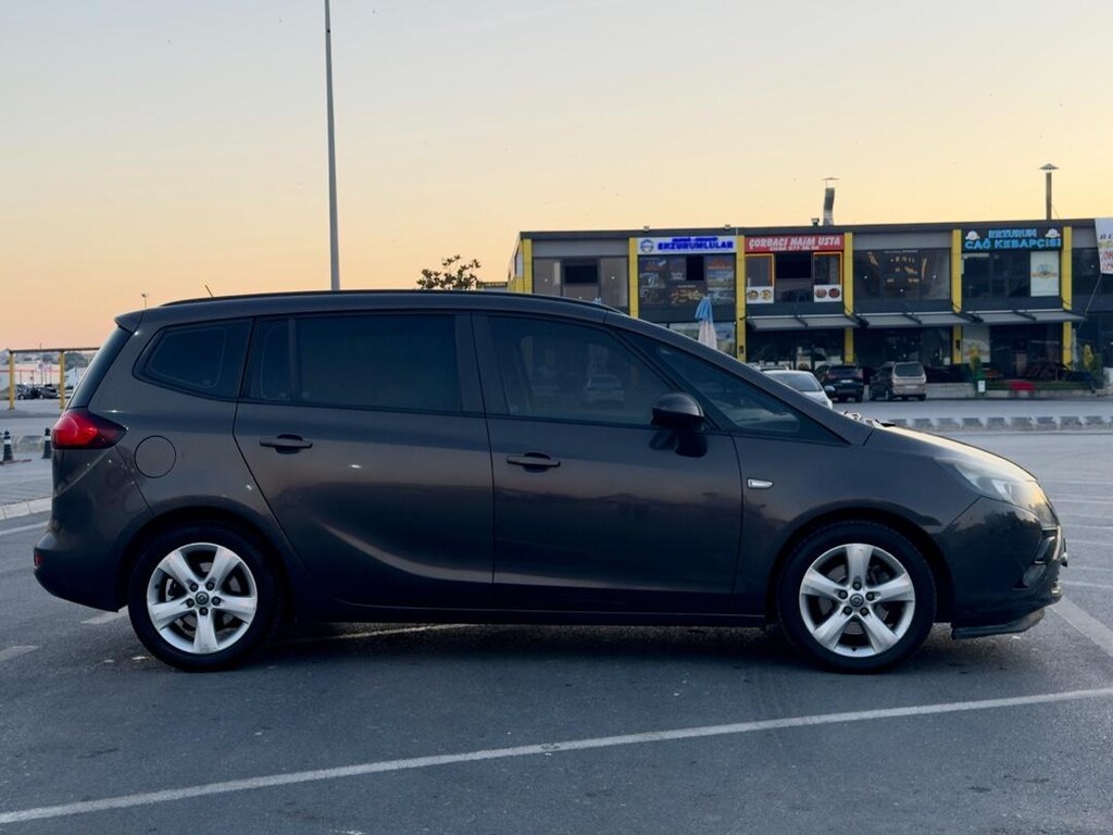 DEĞİŞENSİZ OPEL ZAFİRA 2013 - 2