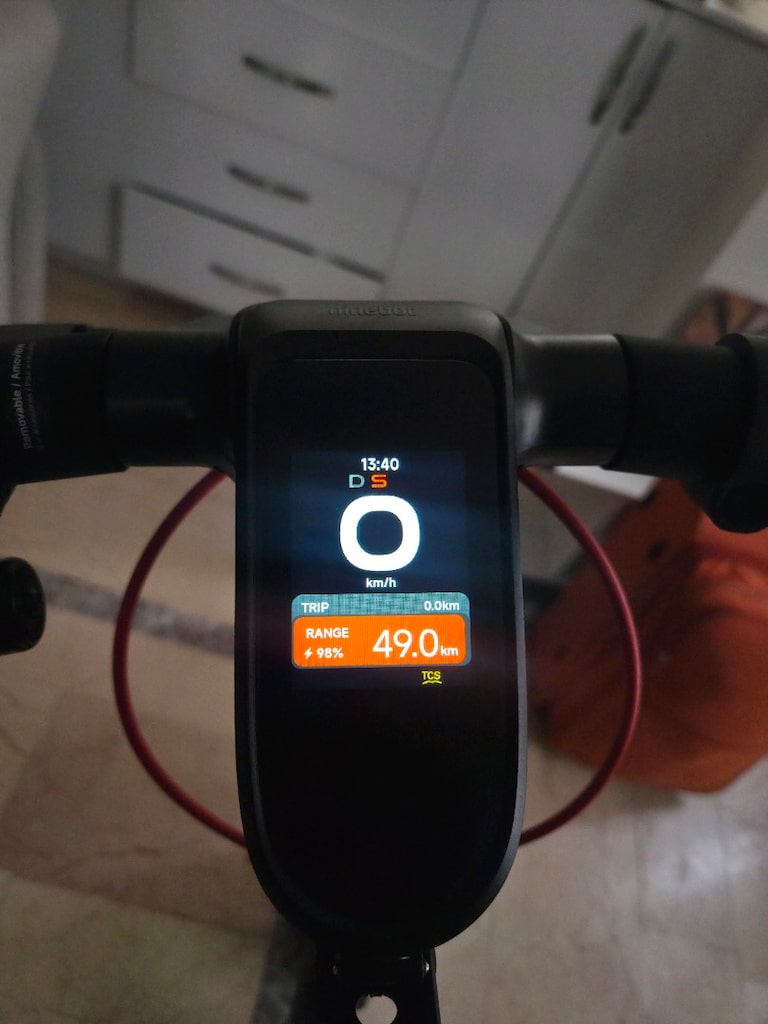 Segway Ninebot F3 Pro - Sadece 1 Aylık Sorunsuz - 3