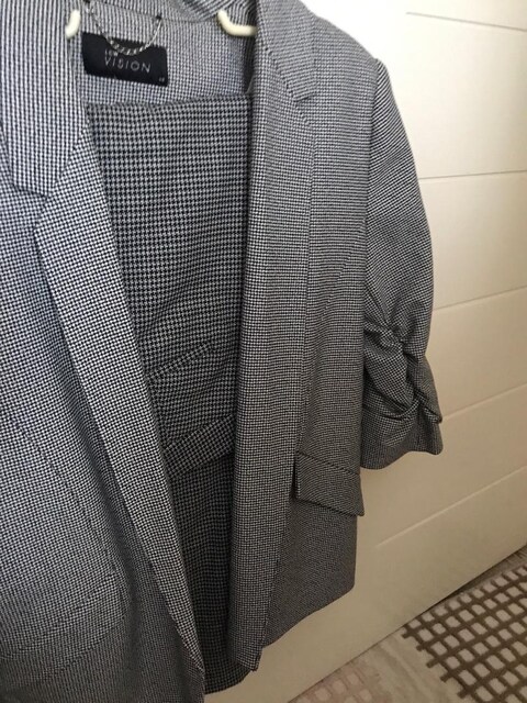 şahane ceket pantolon 42 bed. 100 ind
