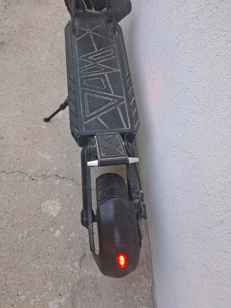 BOOD Kickscooter QR1200 1200 W 60 km Menzil Elektrikli Scooter Siyah - 4
