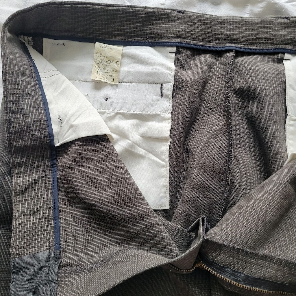 Dockers Üst Segment Klasik Pantolon – Hiç Giyilmemiş, Etiketsiz Sıfır - 2