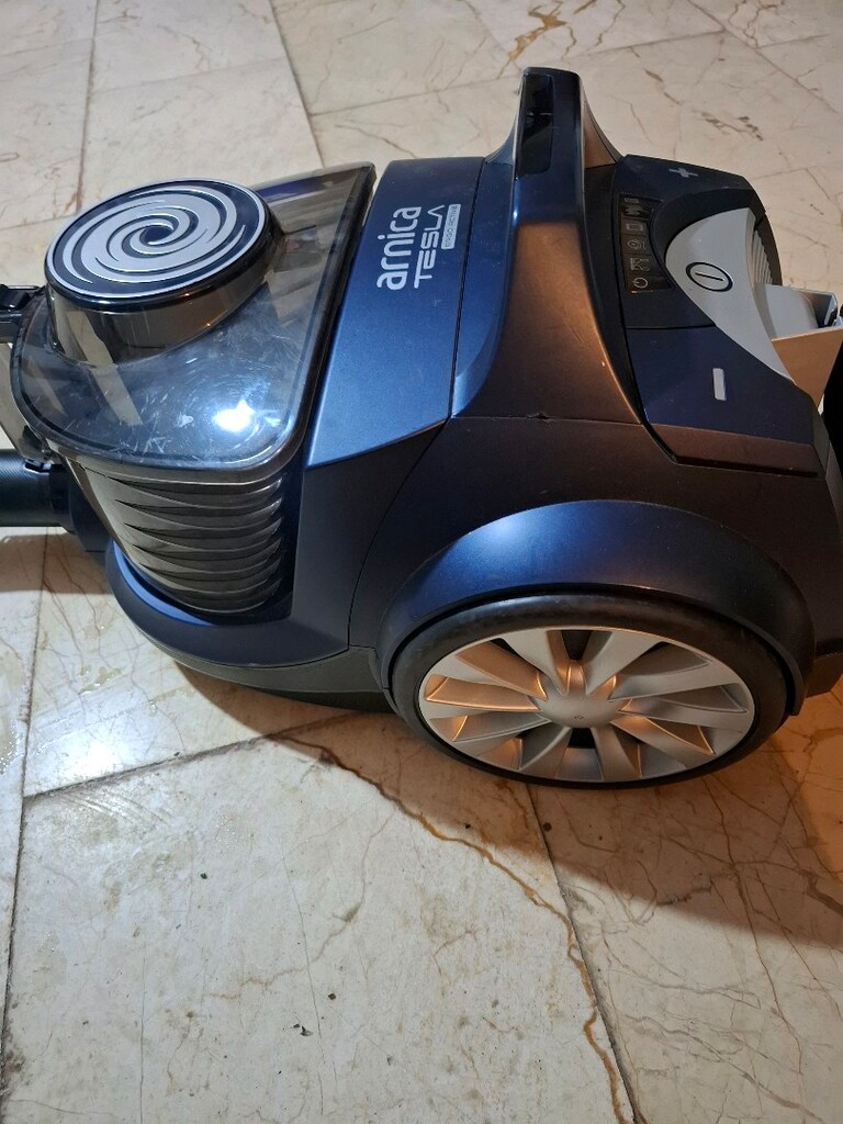 ARNİCA TESLA TOZ HAZNELİ SÜPÜRGE SIFIRDAN FARKSIZ ÇALIŞIR DURUMDA - 4