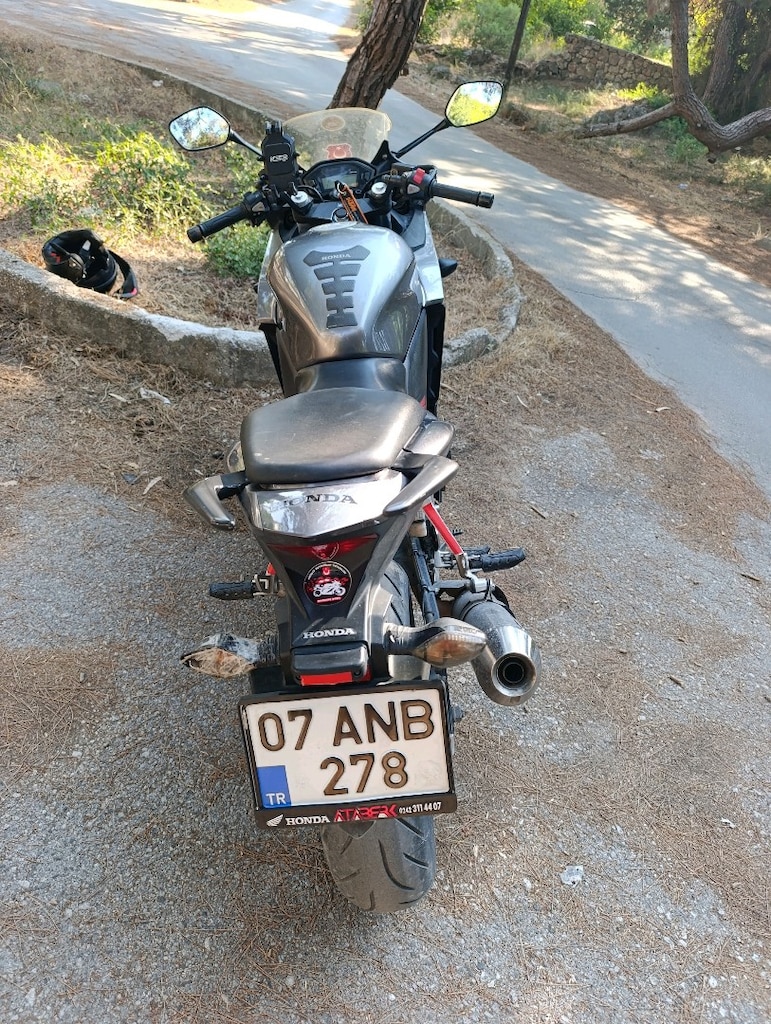 HONDA CBR500R - 5