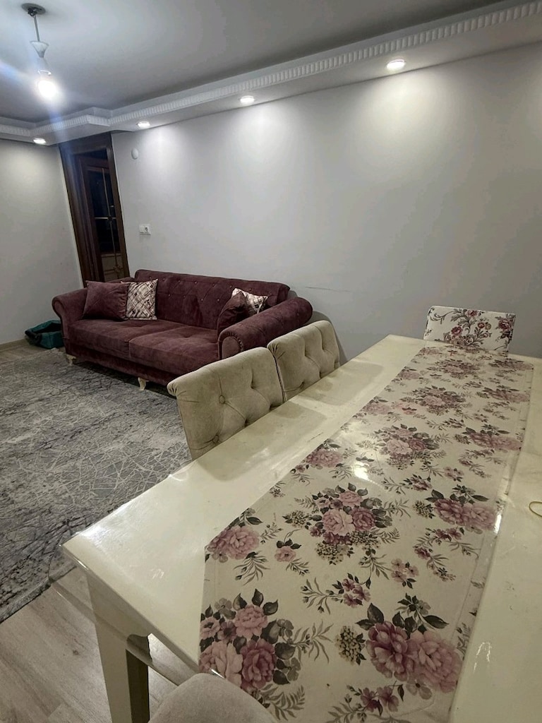 salon ve yatak odası neredeyse hiç kullanılmamış tek satılmıyor komple - 12