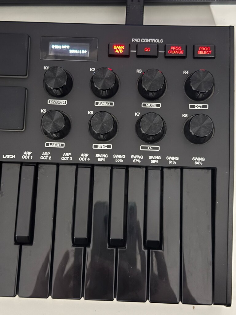 Akai MPK mini 3 - 2