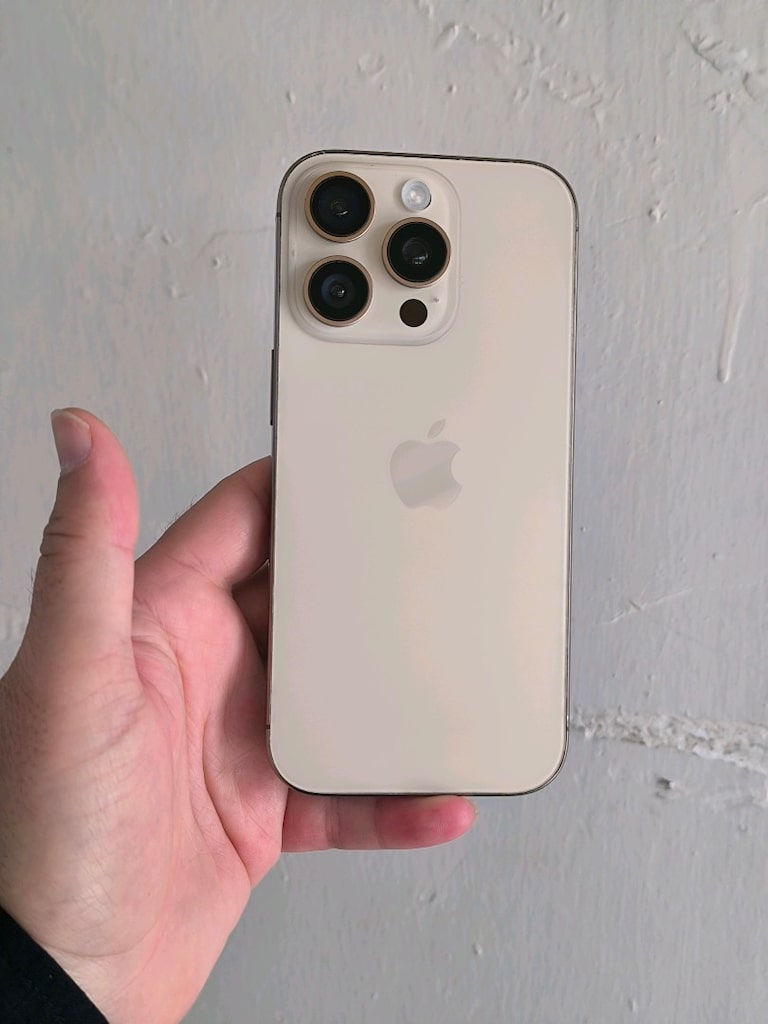 İPHONE 16 PRO 256 ÇİZİKSİZ TERTEMİZ SIKINTISIZ TAKAS OLUR - 3
