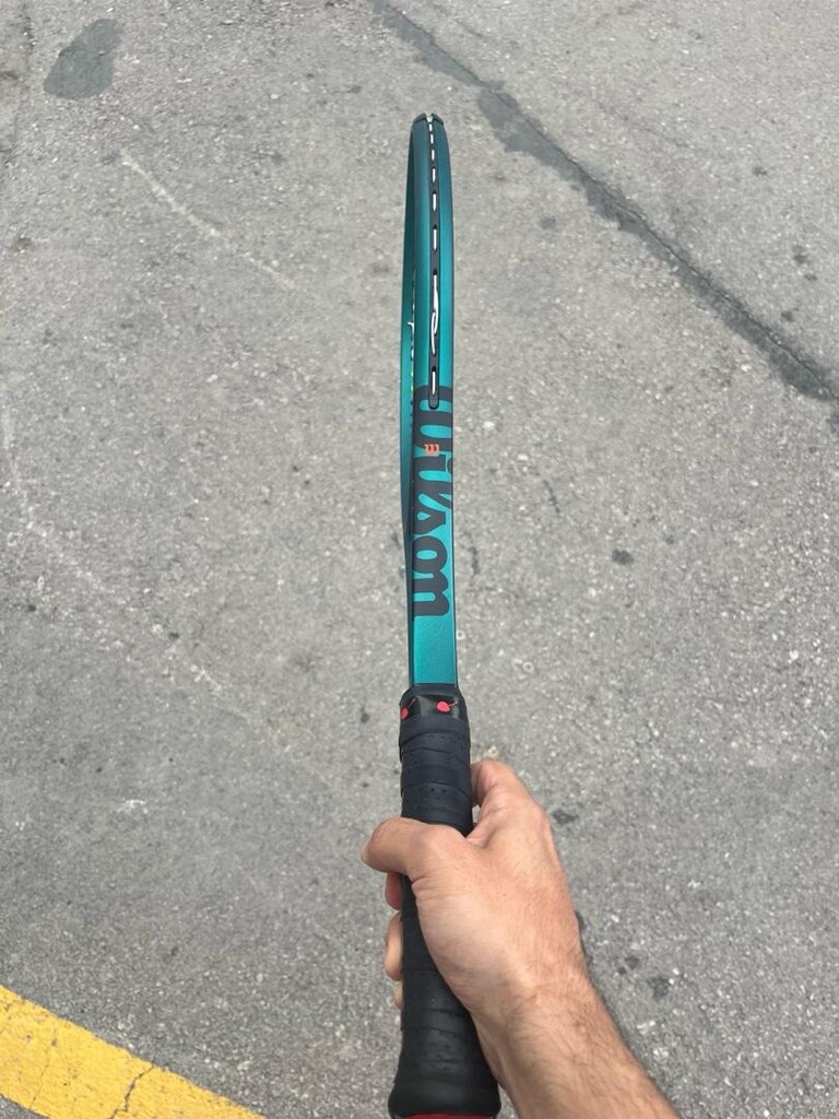 Sayılı Kez Kullanılmış Wilson Blade 101L V9 Tenis Raketi - 3