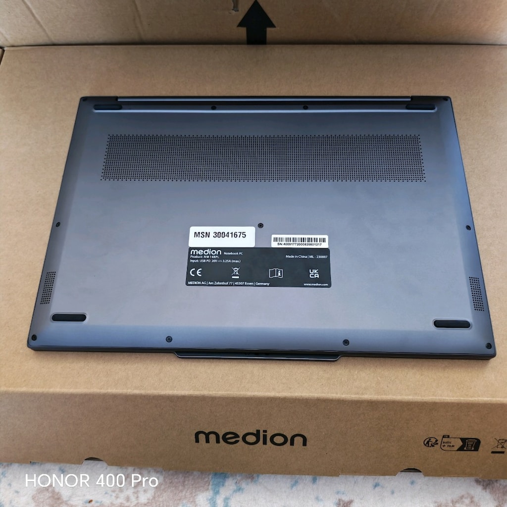 oled laptop 14 inch - 3
