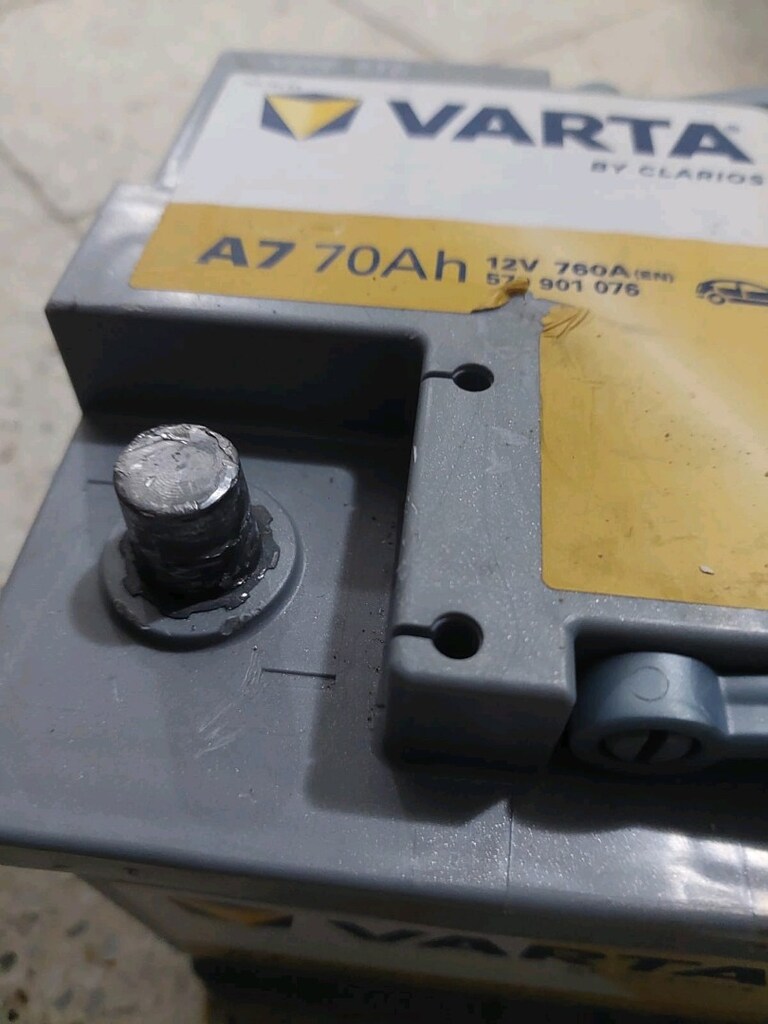 Varta Dynamic AGM A7 (12V 70Ah 760A) model Start-Stop aküsüdür. - 5