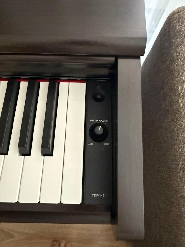 piyano Yamaha YDP-145 - 3