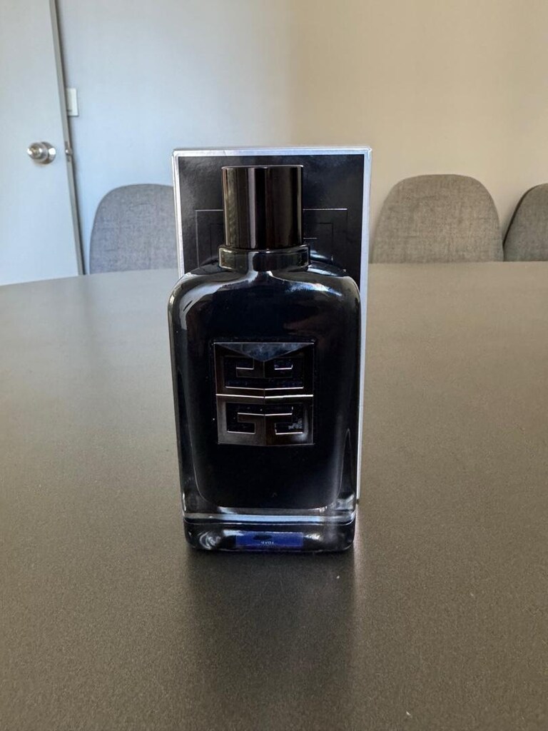 Givenchy Gentleman Society Extreme