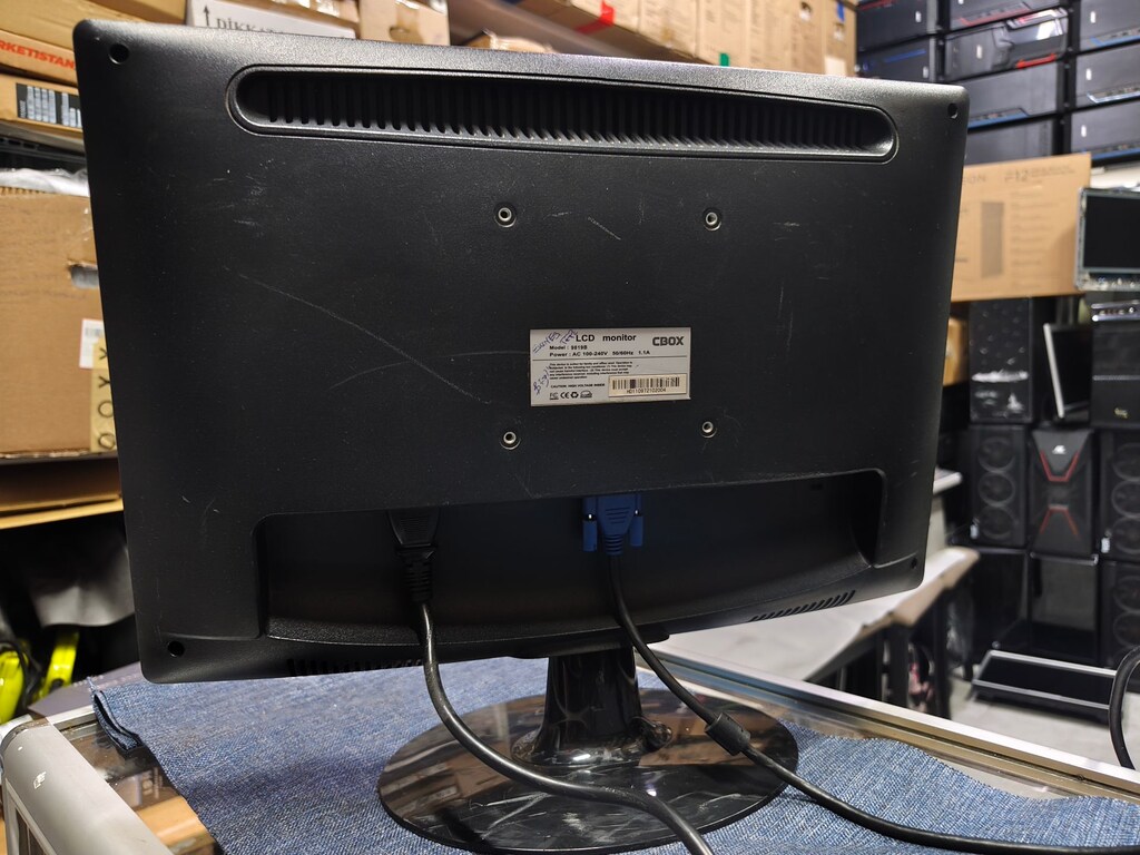 CBOX LCD EKRAN 19.0 - 2