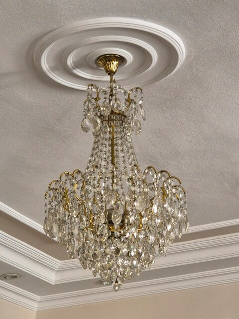 Kristal Taşlı Sarkıtlı Salon Avizesi