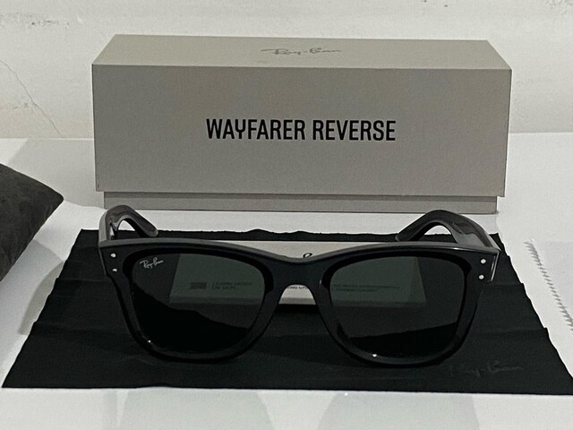 RAY-BAN WAYFARER REVERSE