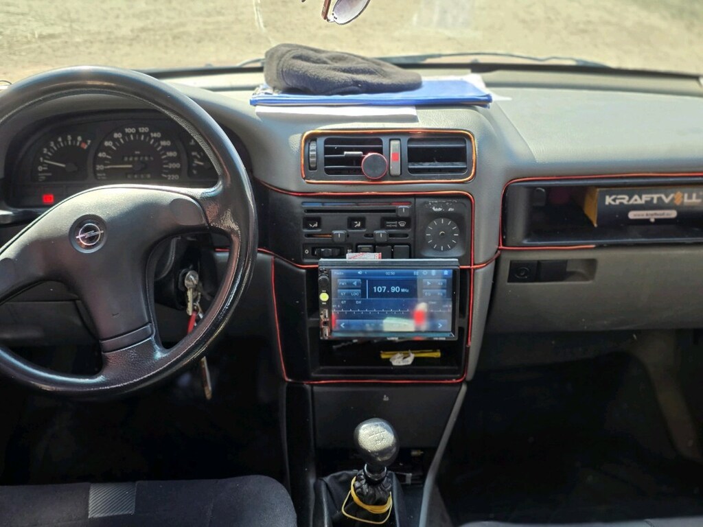 Opel Vectra - 2