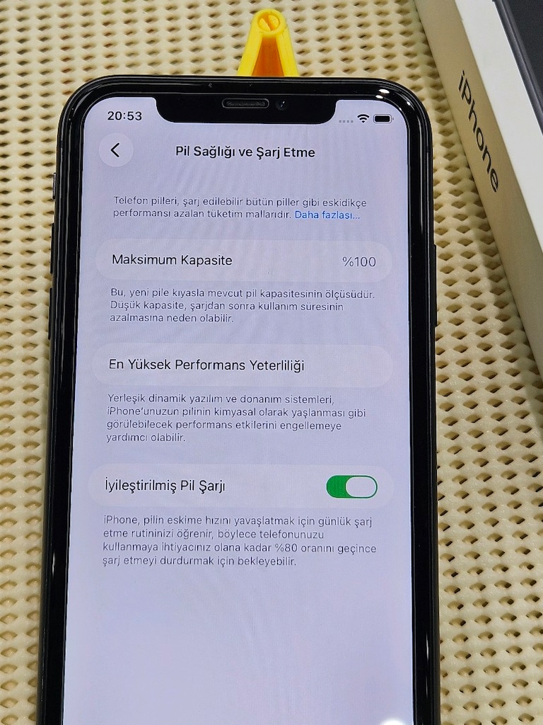 iPhone 11 Siyah 128 GB - 5