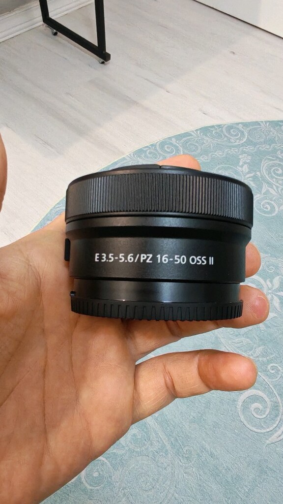 Sony E PZ 16-50mm f/3.5-5.6 OSS II SIFIR - 4