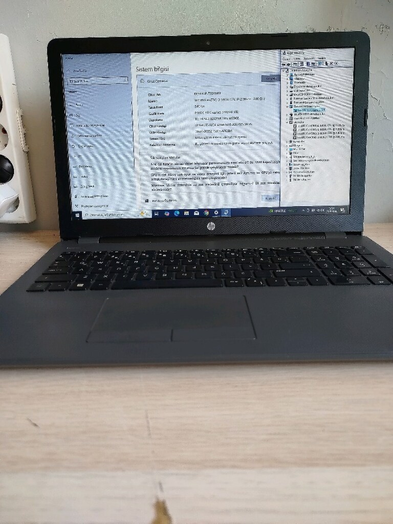HP 250 G6 Intel i3-6006U/8GB/256GB/15.6" Notebook - 5