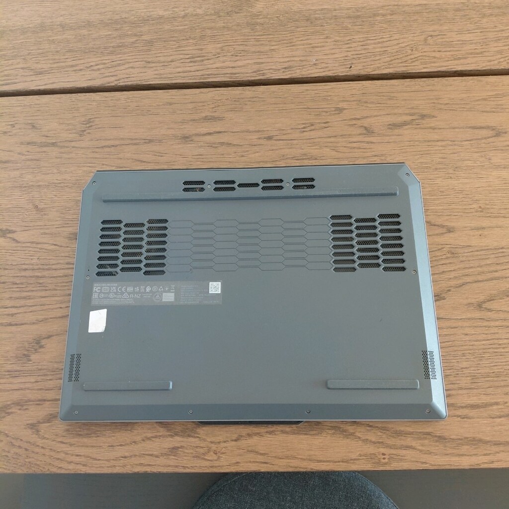 TEMİZ LENOVO LOQ 15 - RTX 3050 6GB - RYZEN 5 7235HS - 24GB RAM - 3