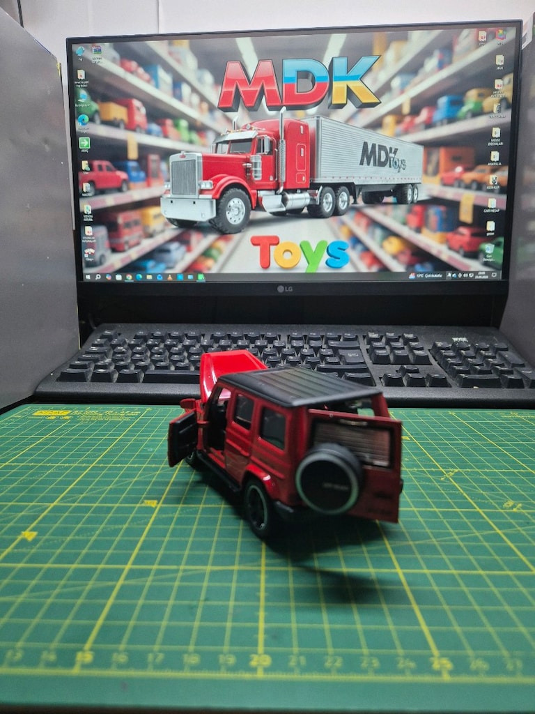 Die.cast Metal jeep - 12
