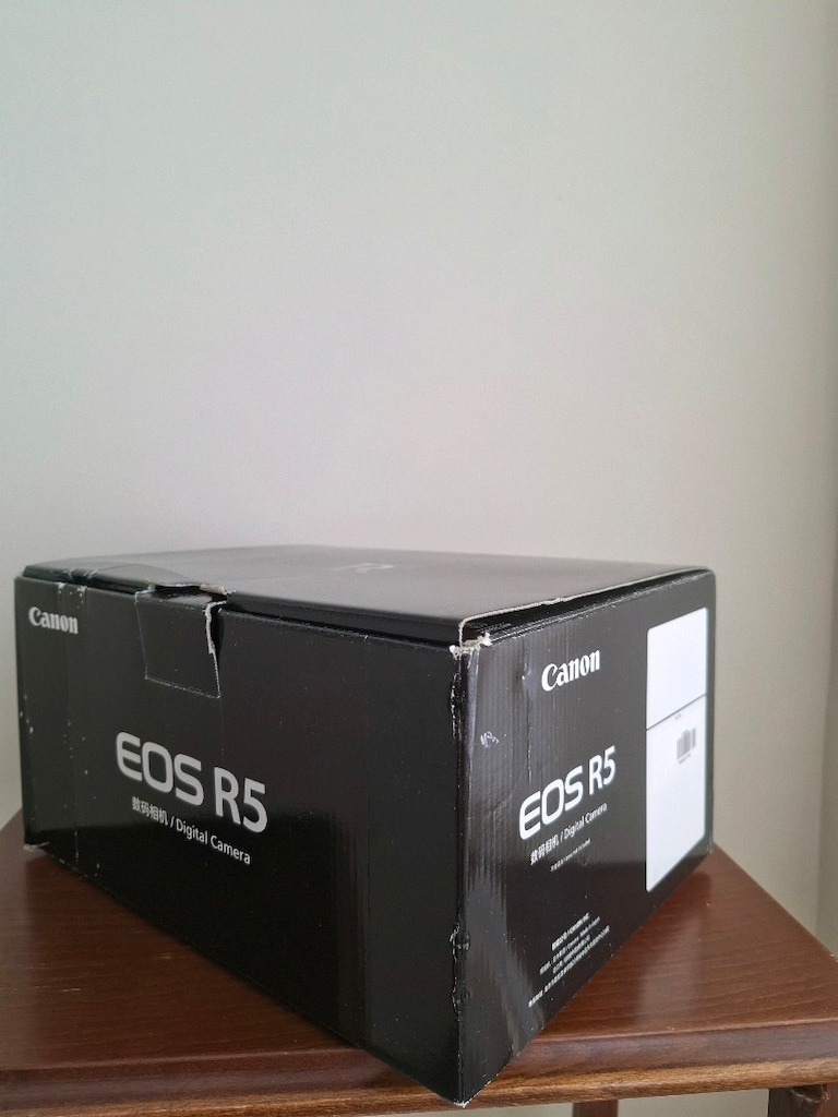 Boş Canon R5 kutusu - 2