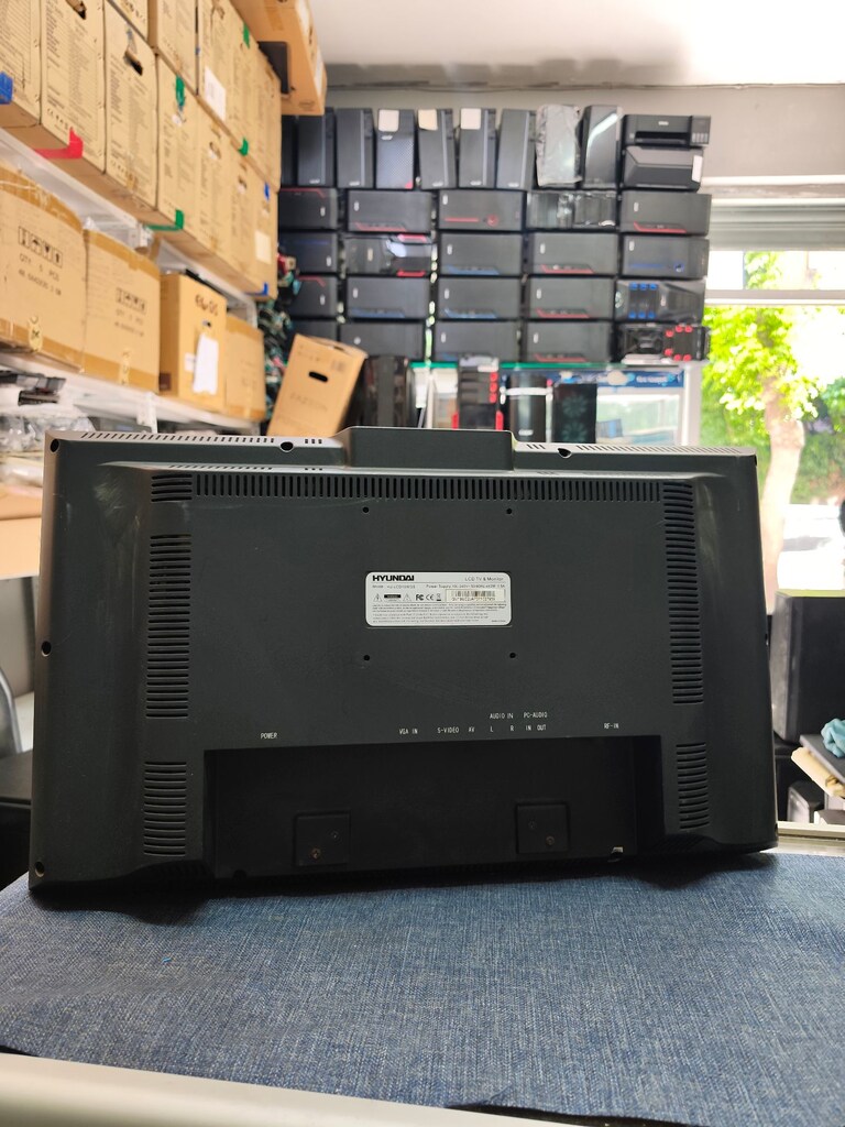 HYUNDIA LCD TV 19*0 MONİTÖR - 2