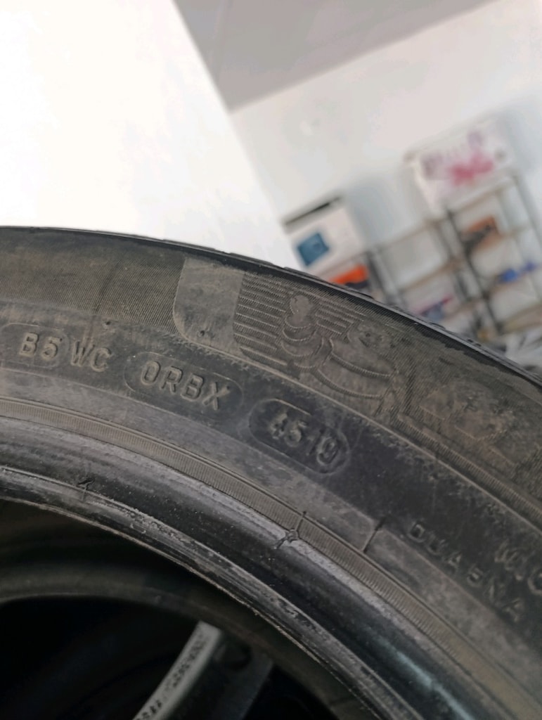 205 55 16 Michelin - 5