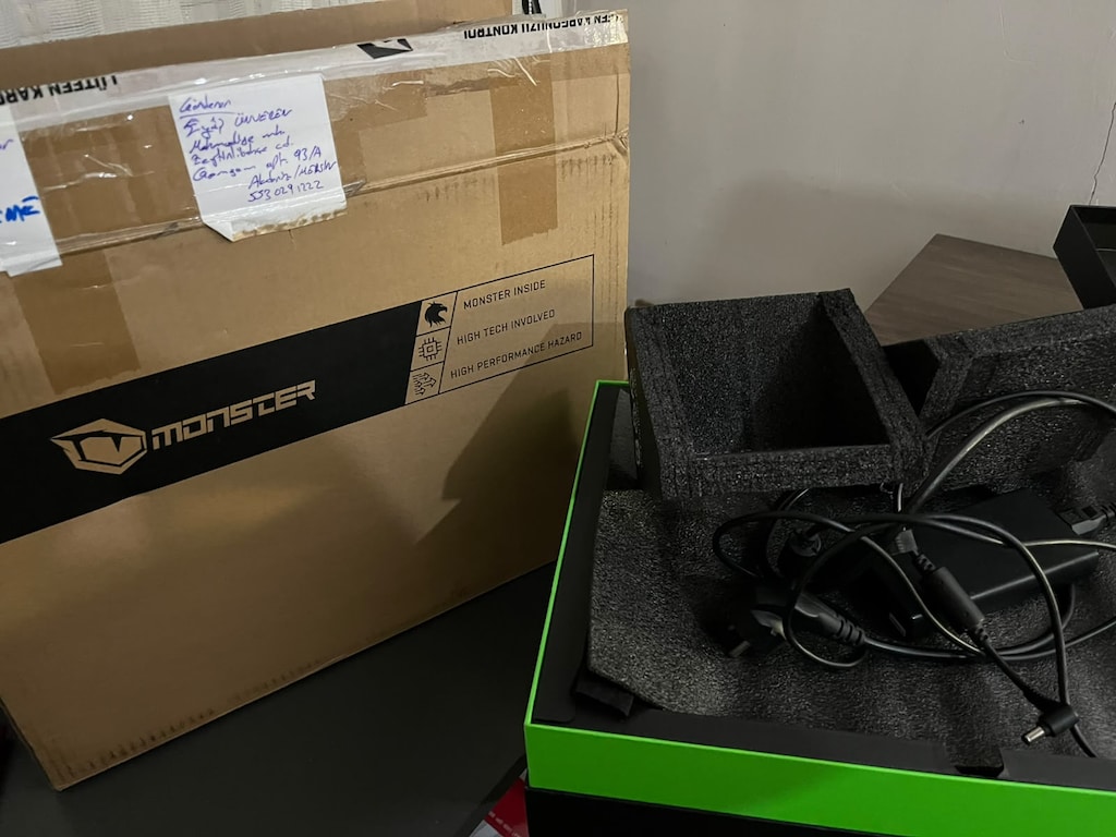 Monster Rtx 3050 ti gaming laptop - 2