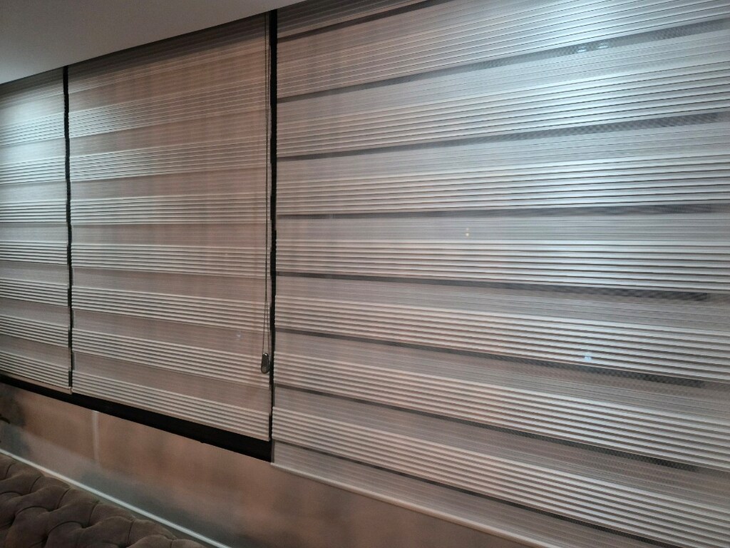 ihtiyaç fazlası temiz krem rengi zebra perde - 2