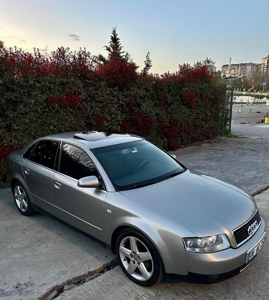 EMSALLERİNE GÖRE UYGUN FİYATLI TEMİZ AUDİ A4 - 2